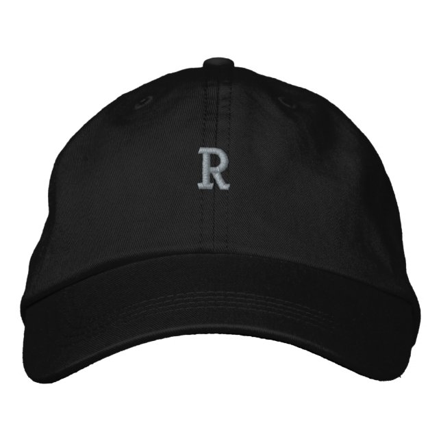 Monogram-R-Letter-Logo mit besticktem Hut (Vorderseite)