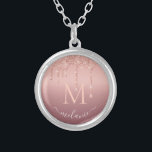 Monogram Rose Gold Blush Glitzer Sparkone Versilberte Kette<br><div class="desc">Ketten mit Monogram Name Text Rose Gold Blush Glitzer Sparkle Personalisiert Anniversary - Party oder Hochzeitsgeschenk / Supplies - Add Your Letter / Name - Text oder Entfernen - Make Your Special Necklace Gift - Verkleinern und verschieben oder entfernen und hinzufügen / Elemente mit Anpassungstool. Wählen Sie Schriftart / Größe...</div>