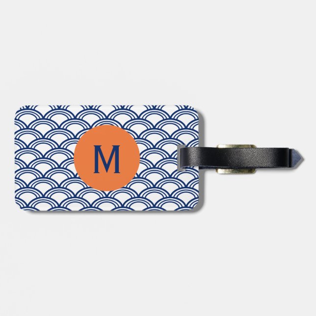 Monogram Royal Blue Seigaiha Pattern mit Orange Gepäckanhänger (Rückseite horizontal)