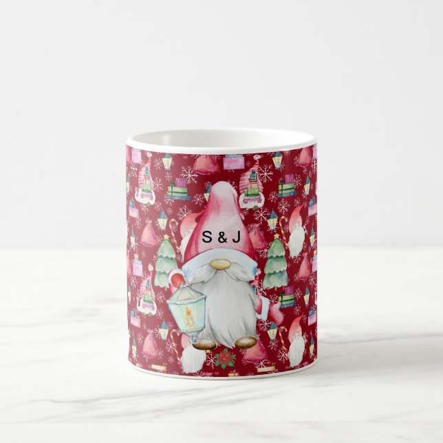 Monogram Santa Gnome for Christmas Pattern Red Kaffeetasse (Mittel)