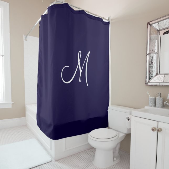 Monogram Script Initial Navy Blue White Minimal Duschvorhang (Beispiel)