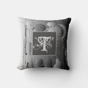 Monogram Steampunk Gradiant Gray w/Mandala Blume Kissen