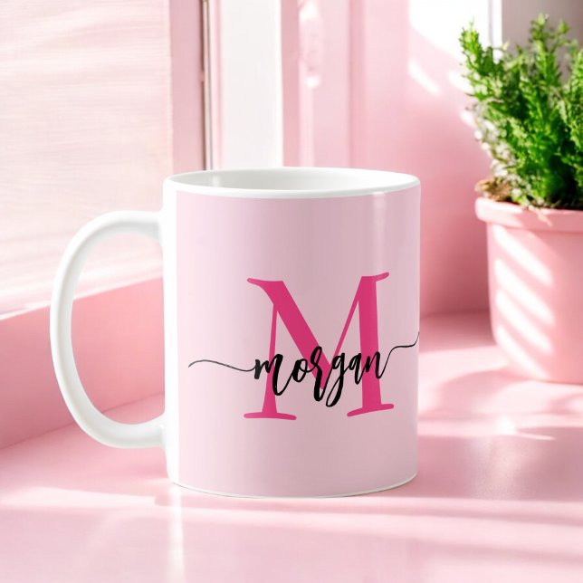 Monogram Stylish Modern Hot Pink Kaffeetasse (Von Creator hochgeladen)