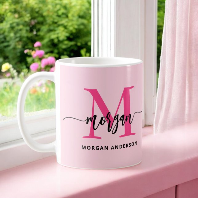 Monogram Stylish Modern Hot Pink Kaffeetasse (Von Creator hochgeladen)