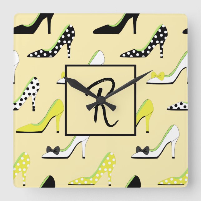 Monogram Stylish Yellow High Heels Quadratische Wanduhr (Vorderseite)
