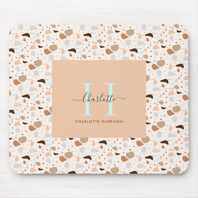 Monogram Terrazzo Earth Tones Modernes Muster Mousepad (Vorne)