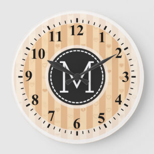 Monogram Toskanische Streifen Modernes Herzmuster Große Wanduhr