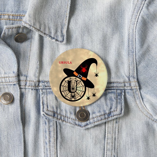 Monogram U Halloween Sky Hexenspinnen Name Button (Beispiel)