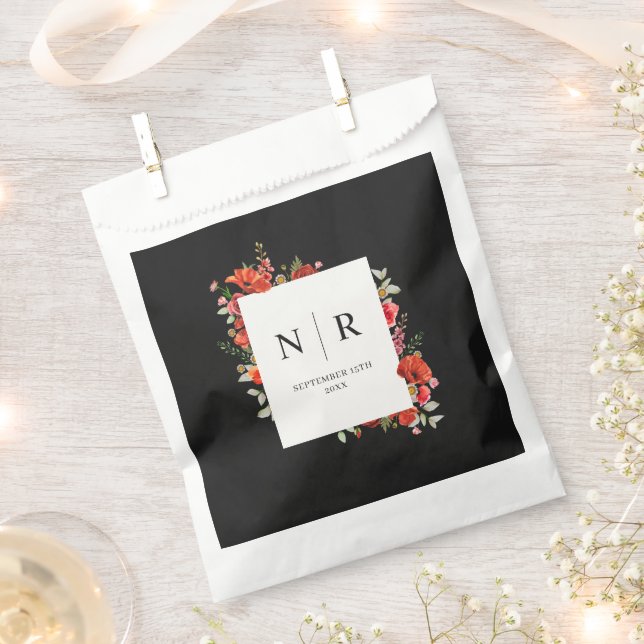 Monogram Wedding Delicate Poppy Dark Wedding Geschenktütchen (Ausgeschnitten)