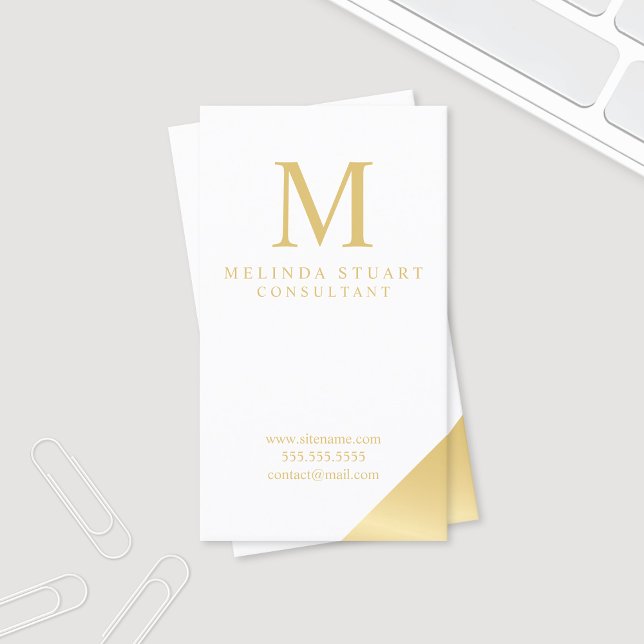 Monogram, weiß und Gold elegant Visitenkarte (Von Creator hochgeladen)