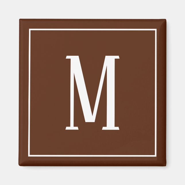 Monogram White auf dem braunen Square Magnet (Vorne)