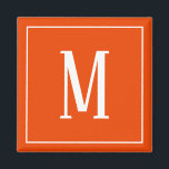 Monogram White auf dem hellen Orange Square Magnet<br><div class="desc">Ein quadratischer Magnet mit einem weißen Monogramm auf einem hellorangen Hintergrund. Passen Sie den Magneten mit Ihren eigenen Initialen oder Initialen,  Farben,  unter anderem mit anderen Optionen an.</div>