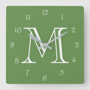 Monogram White Script Numbers On Green wccn Quadratische Wanduhr