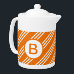 Monogramm<br><div class="desc">Sportlich gestreiftes orangefarbenes mit Monogramm Teekessel.</div>