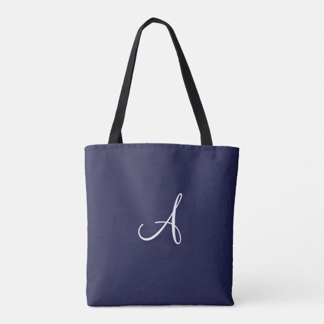 Monogramm A in Weiß auf blauem Säckchen (Rückseite)