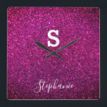 Monogramm Anfangsname Lila rosa Glitzer Trendy Quadratische Wanduhr<br><div class="desc">Konzipiert mit Text-Vorlagen für Monogramm Initial & Name in elegantem,  rosa lila glitterigem Hintergrund. Macht ihr ein tolles Geschenk zu jeder Gelegenheit!</div>