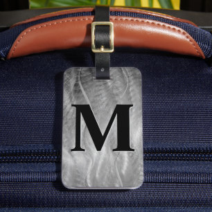 Monogramm auf abstraktem silbernen gebürstetem Met Gepäckanhänger