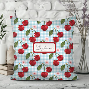 Monogramm aus blauem Gingham und Kirschen Kissen