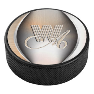 Monogramm aus gebürstetem Stahl Eishockey Puck