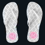 Monogramm aus grauem und rosa marokkanischem Quarz Flip Flops<br><div class="desc">Maßgeschneiderte,  bedruckte Flop-Sandalen mit einem stilvollen marokkanischen Quartrefolienmuster und einem eigenen Monogramm oder einem anderen Text in einem Kreisrahmen. Klicken Sie auf Anpassen,  um Schriftart und Farben zu ändern oder eigene Bilder hinzuzufügen,  um ein einzigartiges Design zu erstellen!</div>