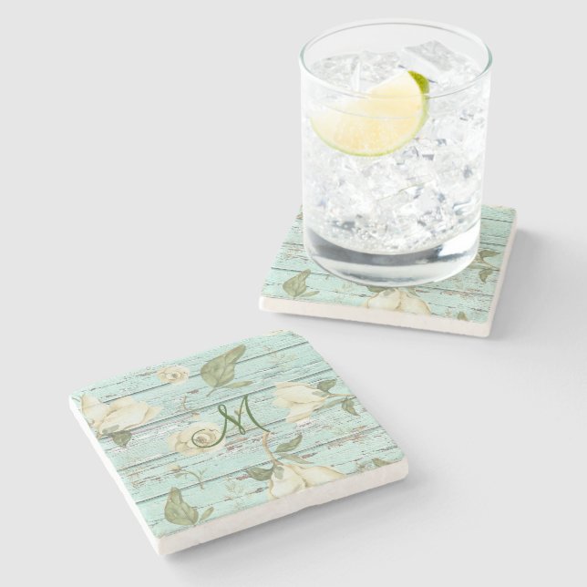 Monogramm aus grünem Holz mit Magnolien Steinuntersetzer (Seitenansicht)