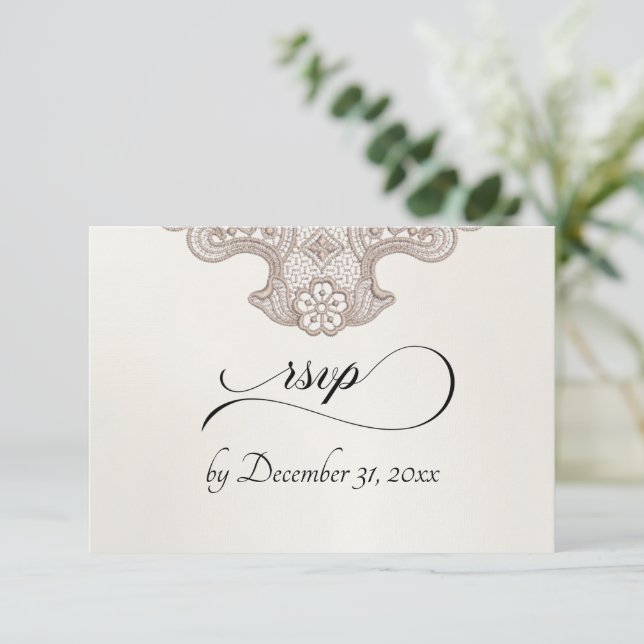 Monogramm, Band & Spitze - Creme RSVP Karte (Stehend Vorderseite)