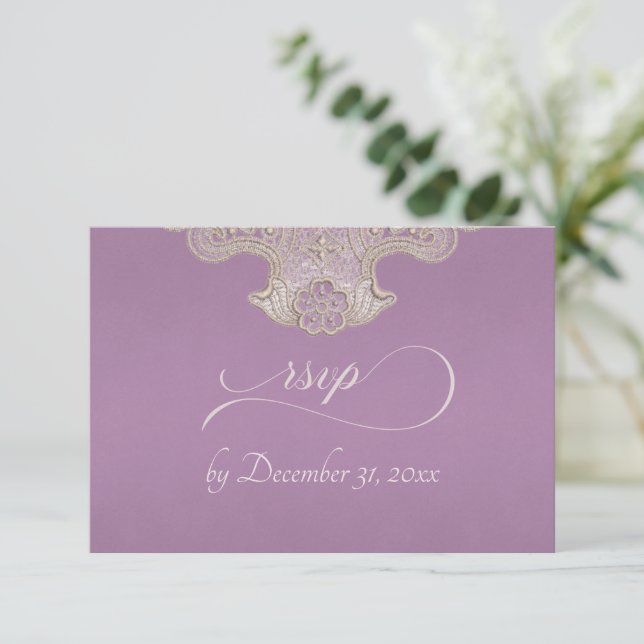 Monogramm, Band & Spitze - Lavendel RSVP Karte (Stehend Vorderseite)