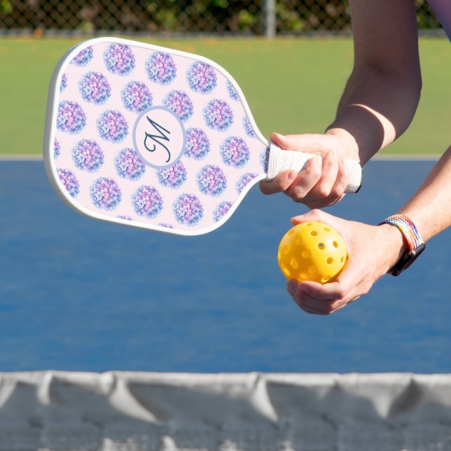 Monogramm Blumen Hydrangea Klingenmuster Weiß Hand Pickleball Schläger (InSitu)