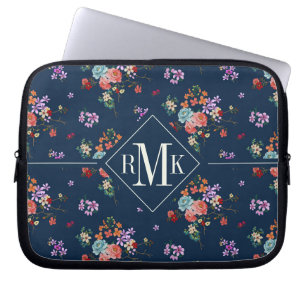 Monogramm Blumenmuster Rosenbouquet Laptopschutzhülle