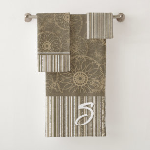 Monogramm braunes Boho Muster und weiße Streifen Badhandtuch Set