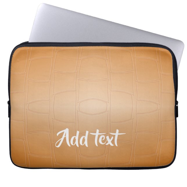Monogramm braunes Leder texturiert Laptopschutzhülle (Vorderseite)