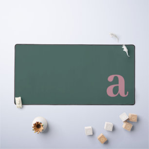 Monogramm Buchstabe Meergrün & Lila Minimalistisch Schreibtischunterlage