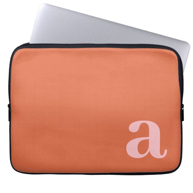 Monogramm Buchstabe Pink & Rot Minimalistisch Laptopschutzhülle (Vorderseite)