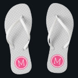 Monogramm der grauen und rosa Tiny Dots Flip Flops<br><div class="desc">Maßgeschneiderte gedreht Flop Sandalen mit einem niedlichen gürtelförmigen Polka-Punktmuster und einem eigenen Monogramm oder einem anderen Text in einem Kreisrahmen. Klicken Sie auf Anpassen,  um Schriftart und Farben zu ändern oder eigene Bilder hinzuzufügen,  um ein einzigartiges Design zu erstellen!</div>