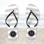 Monogramm der grauen und schwarzen Preppy-Streifen Flip Flops<br><div class="desc">Maßgeschneiderte,  bedruckte Flop-Sandalen mit einem preppy-nautical-Stripe-Muster und einem eigenen Monogramm oder einem anderen Text in einem Circle-Rahmen. Klicken Sie auf Anpassen,  um Schriftart und Farben zu ändern oder eigene Bilder hinzuzufügen,  um ein einzigartiges Design zu erstellen!</div>