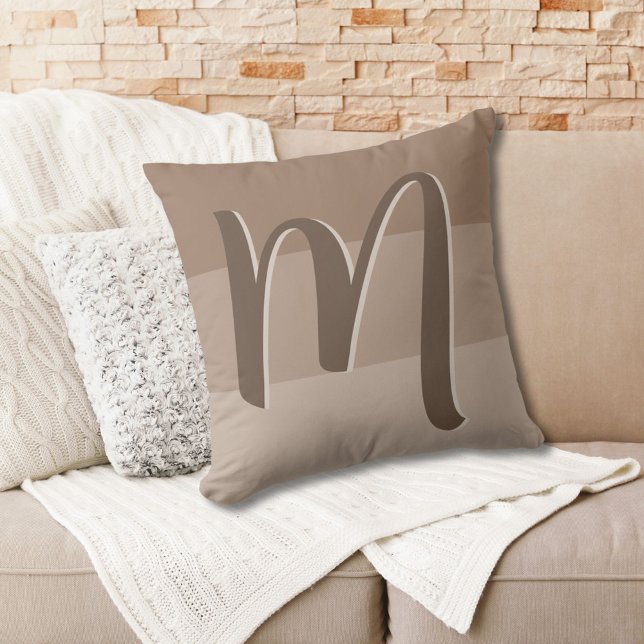 Monogramm der Mocha-Farbblöcke Kissen (Von Creator hochgeladen)