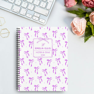 Monogramm der niedlichen Lila und weißen Coquette- Notizbuch