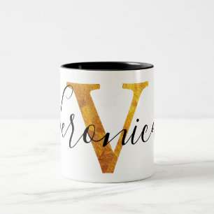 Monogramm des Gold"V" mit personalisiertem Namen Zweifarbige Tasse