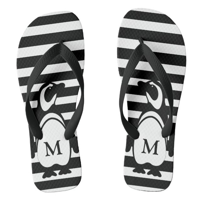 Monogramm des schwarzen und weißen Pinguins Flip Flops (Fußbett)