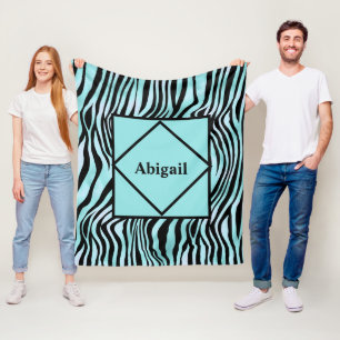 Monogramm Druck Zebramuster Schwarz und Türkis Fleecedecke