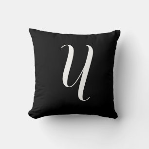 MONOGRAMM DURCH PILLOW KISSEN
