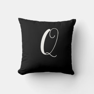MONOGRAMM DURCH PILLOW KISSEN