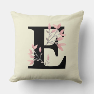 Monogramm E mit rosa Blumenranken Kissen