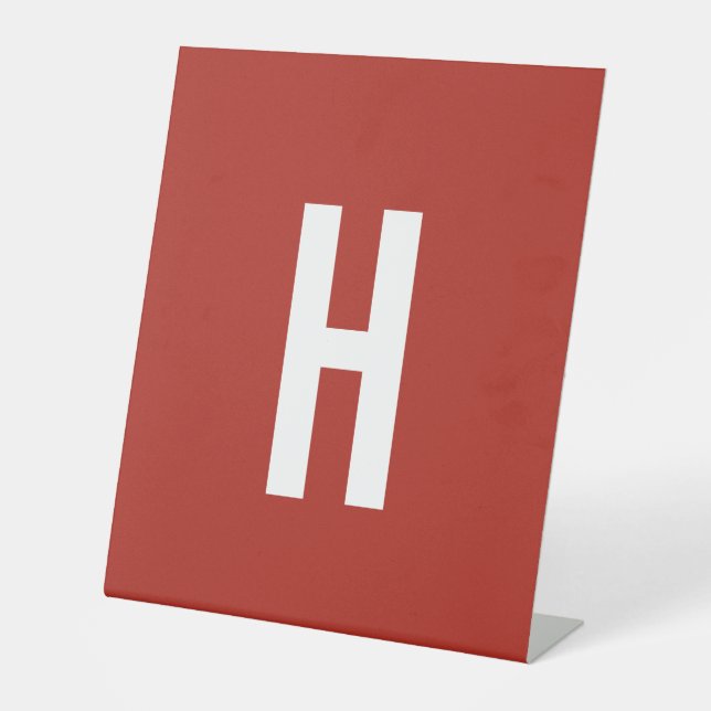 Monogramm Eigenname Initial Minimalistisch Ziegelr Sockelschild (Vorderseite)
