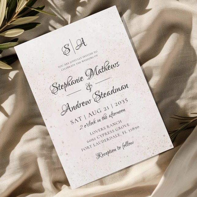 Monogramm Elfenbeinbeige Texturierte Hochzeit Einladung (Von Creator hochgeladen)