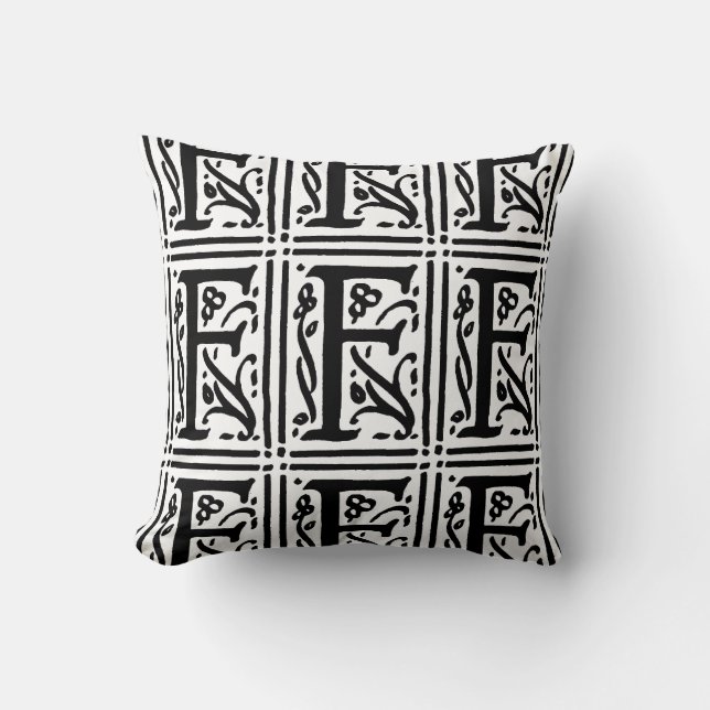 Monogramm F Initial Black and White Floral Pattern Kissen (Vorderseite)
