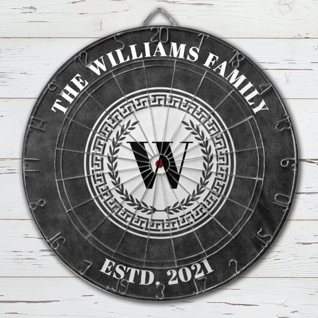 Monogramm Familienname Vintages Wappen Dartscheibe (Black and White Family name and Established date Monogram Dartboard)