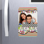 Monogramm Farbiges Personalisiertes Foto Magnet<br><div class="desc">Dieses moderne,  helle und farbenfrohe Blumendesign besticht durch Ihr Lieblings-Foto und Monogramm,  umgeben von Blumen-,  Streifen- und Schachbrettmustern #fashion #fashion #magnets #kitchen #Foto #addyourown #diy #doityourself #Zuhause #office #work #photo decor #homedecor #homedecor #onlineshopping #style #shopping #business #business</div>