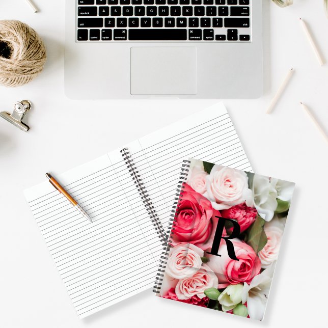 Monogramm für den benutzerdefinierten Anfangsbuchs Notizbuch (Von Creator hochgeladen)