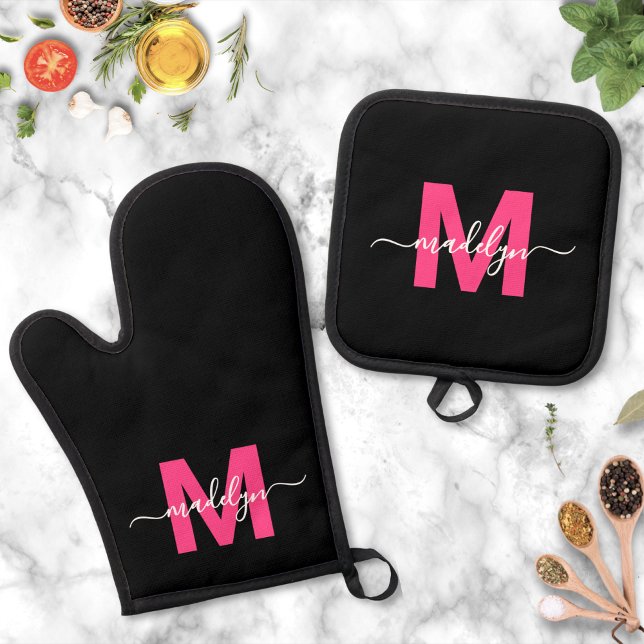 Monogramm für den heißen rosafarbenen schwarzen Na Ofenhandschuh & Topflappen-Set (Hot Pink Black Name Monogram Oven Mitt & Pot Holder Set)